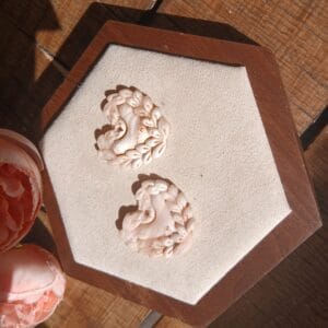 20260325_104848 Les Coralies — Boucles d’oreilles coeurs