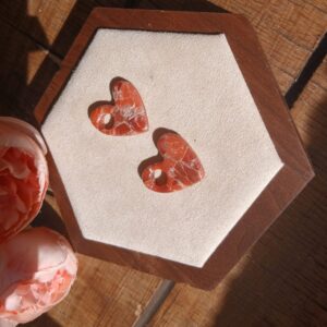 20260325_104916 Les Clarisses — Boucles d’oreilles cœur vibrant