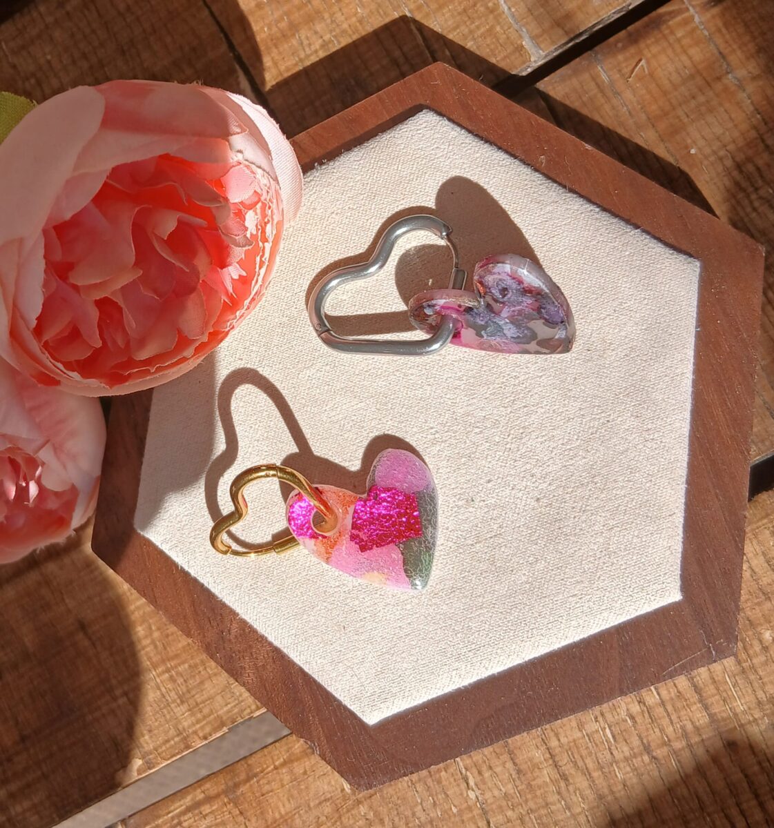 20260325_105832 Les Clarisses — Boucles d’oreilles cœur vibrant