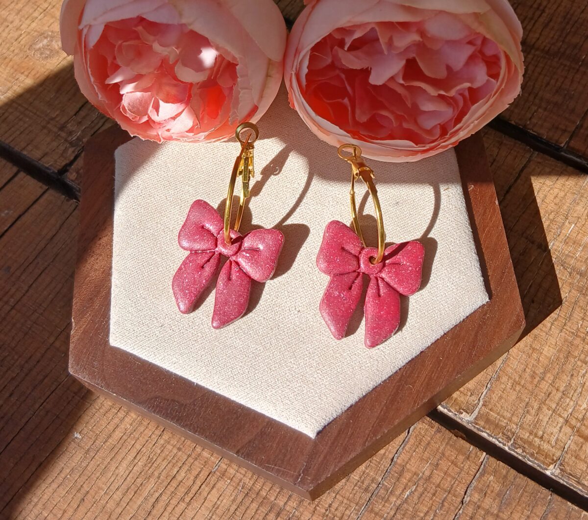 20260325_115137 Les Claudines — Boucles d’oreilles nœud délicat