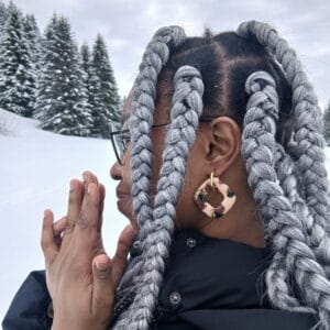 20260316_111232(1) Les Camélias— Une audace géométrique