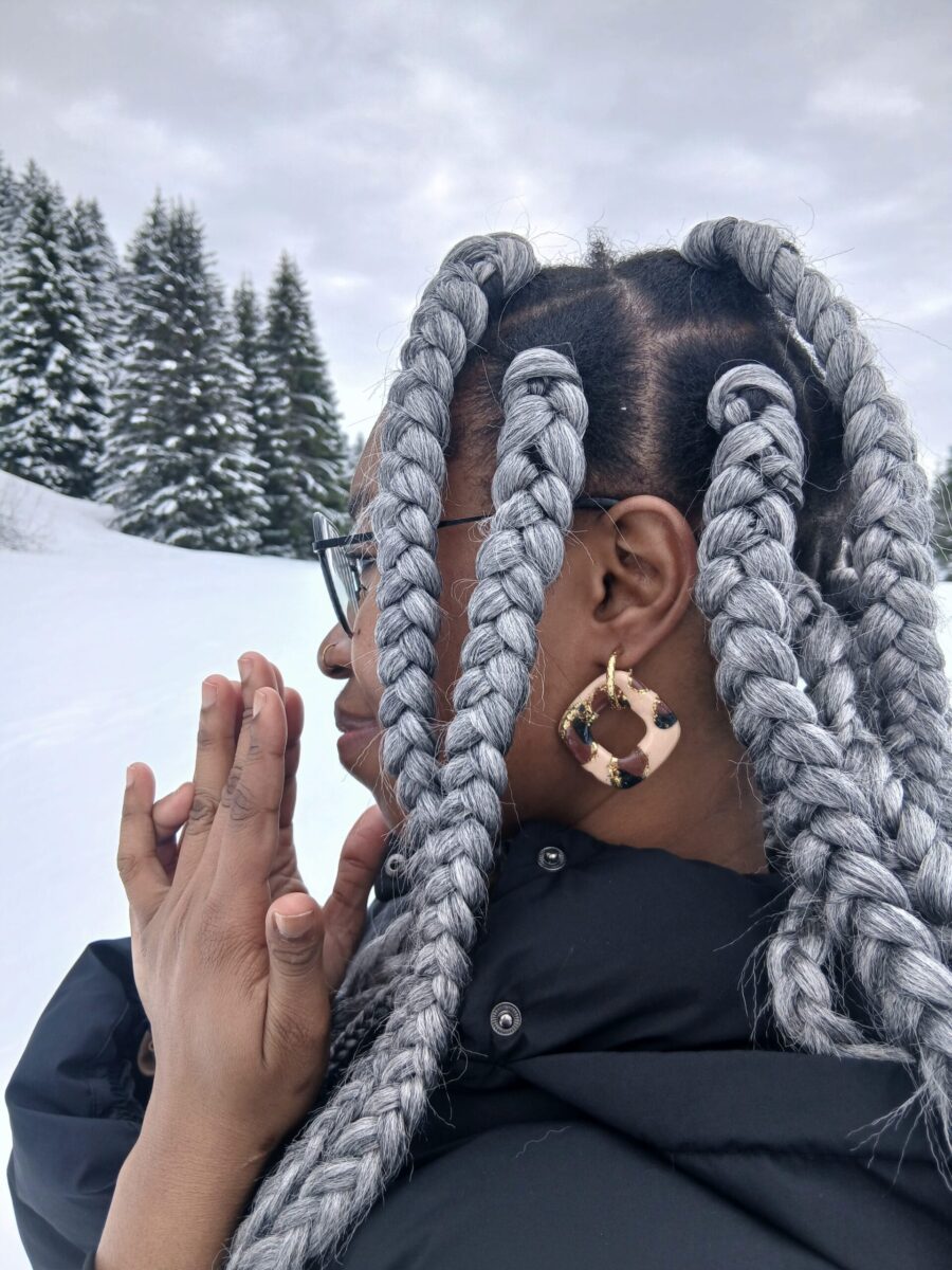 20260316_111232(1) Les Camélias— Une audace géométrique