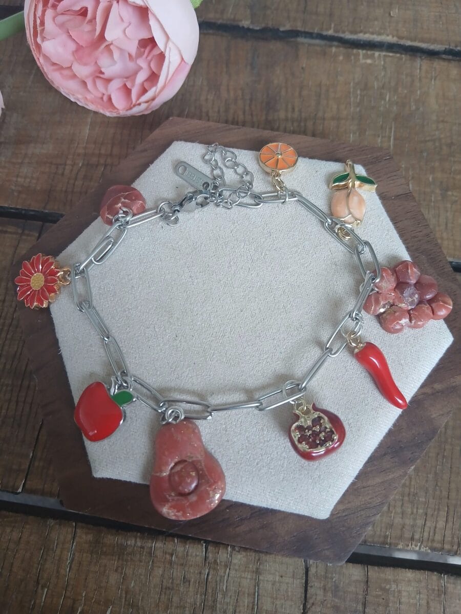 20260322_151333(1) Bracelet — à charm's déjà confectionné