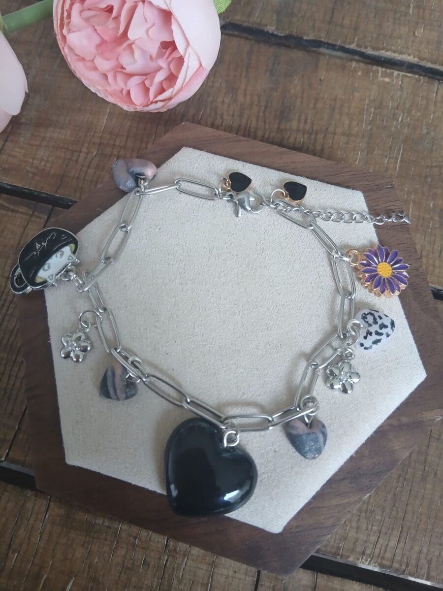 20260322_151513(1) Bracelet — à charm's déjà confectionné