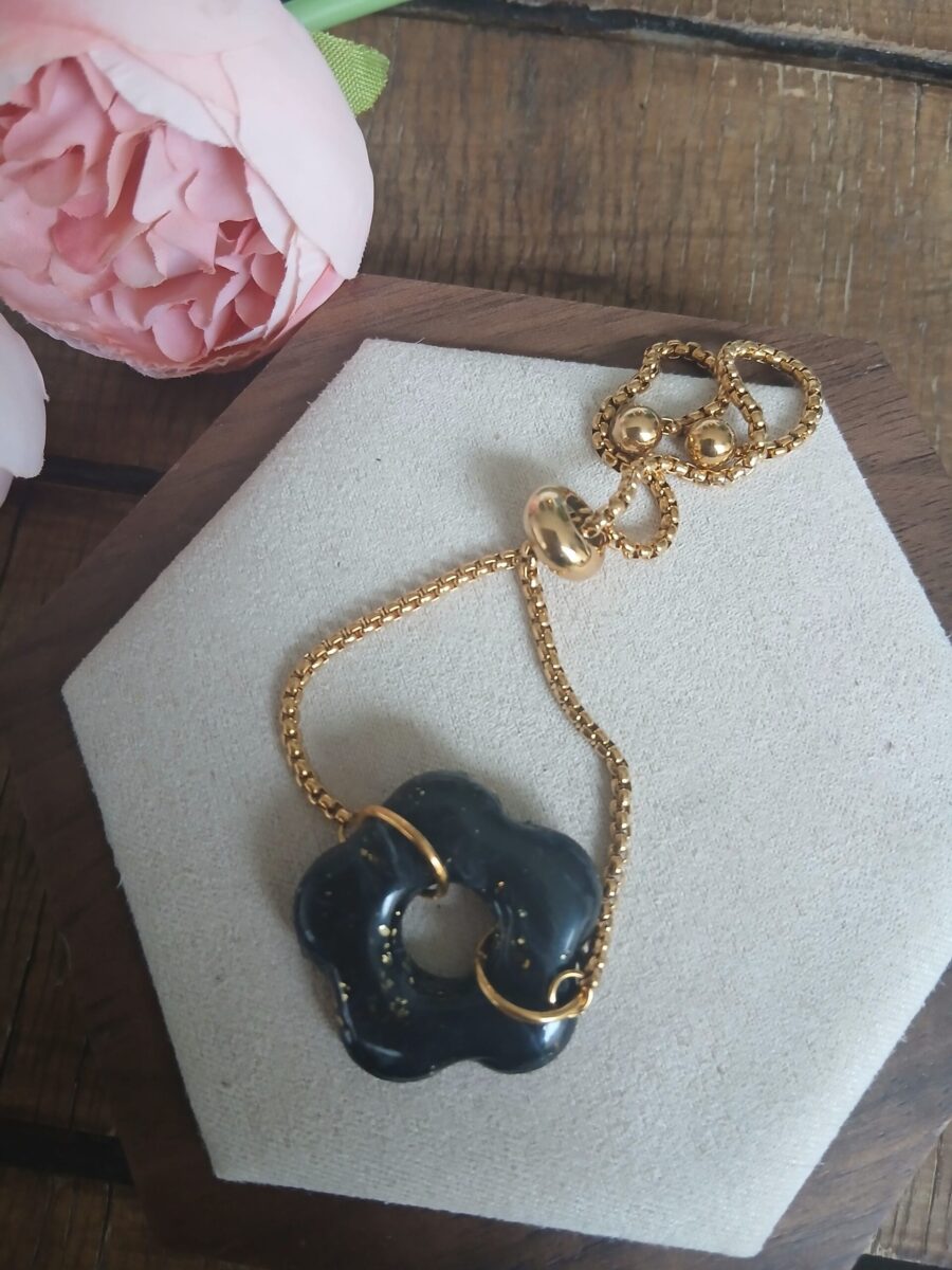 Bracelet - Eva la fleur au poignet