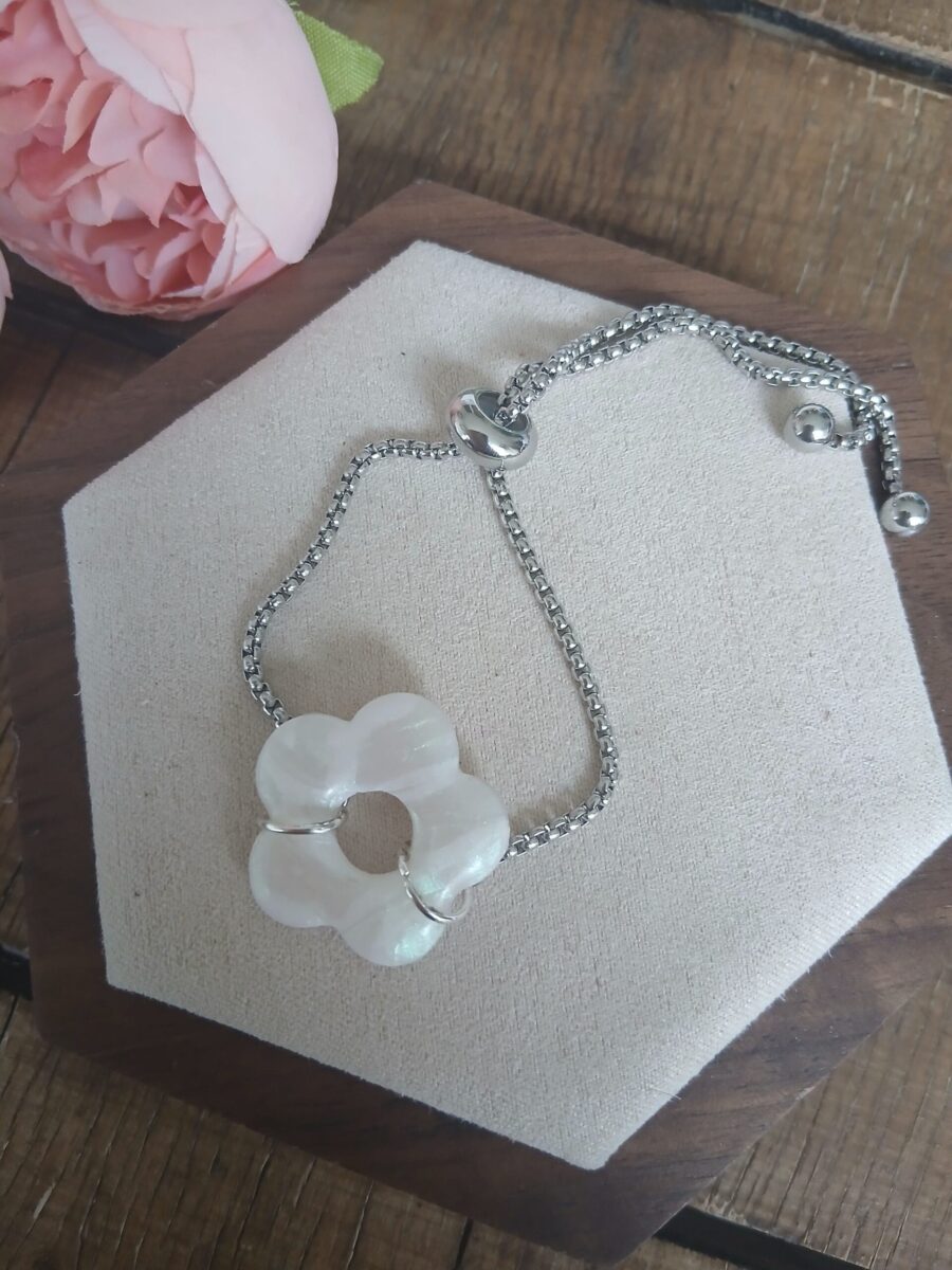 Bracelet - Eva la fleur au poignet