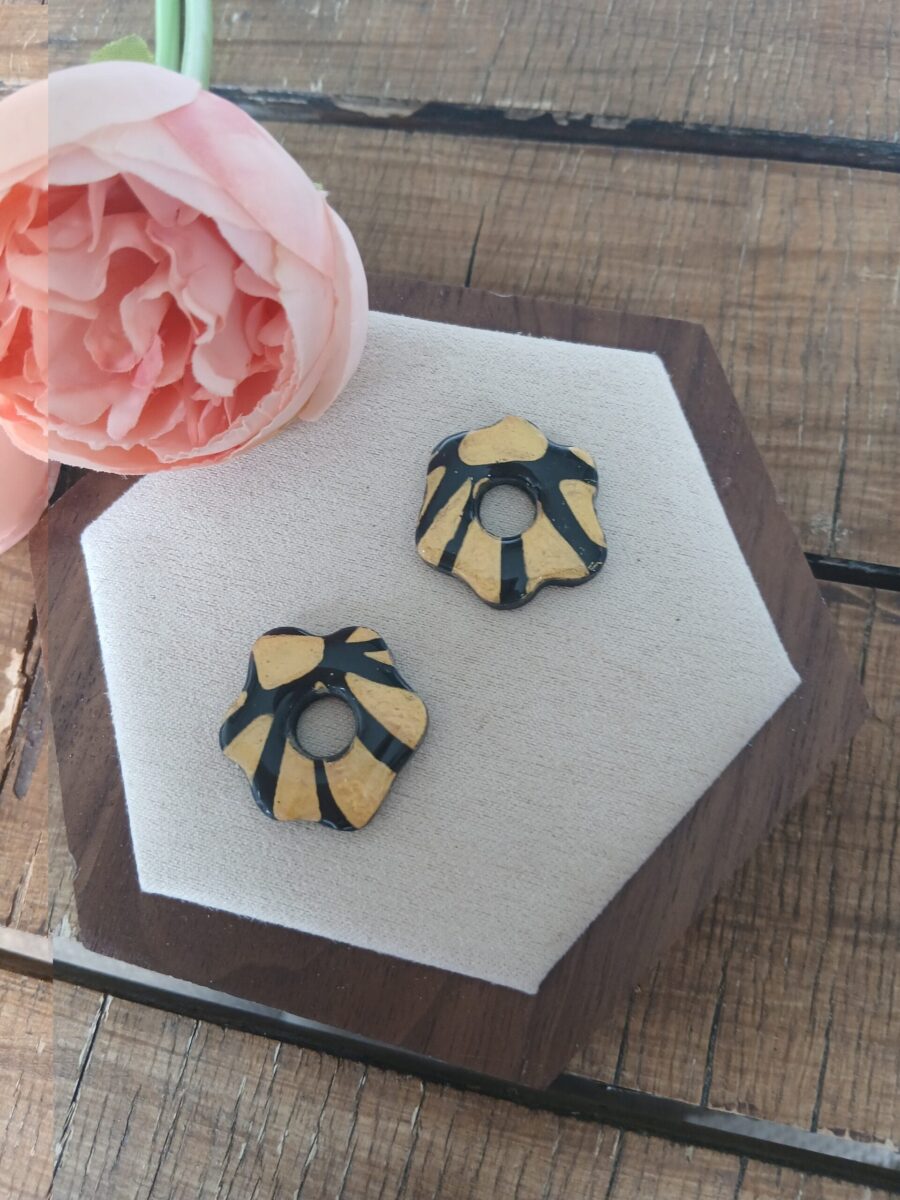 20260325_102002 Les Inès — Boucles d’oreilles audacieuses & solaires