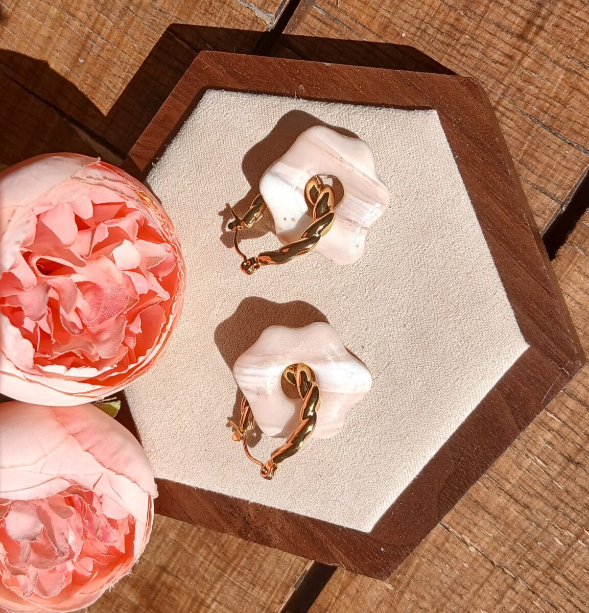 20260325_110106 Les Inès — Boucles d’oreilles audacieuses & solaires