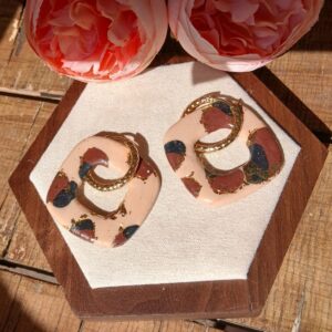 20260325_113209 Les Camélias— Une audace géométrique