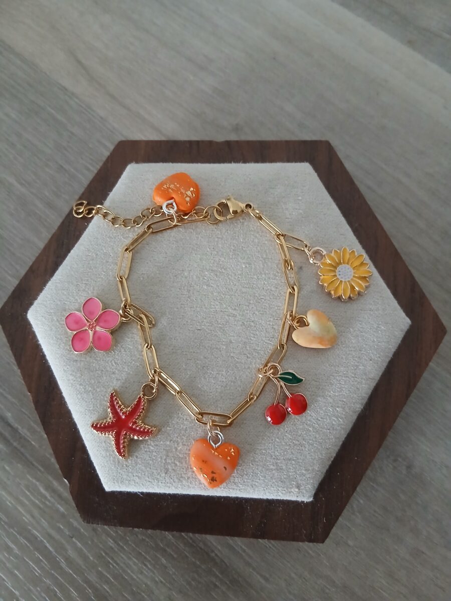 20260503_105840 Bracelet — à charm's déjà confectionné