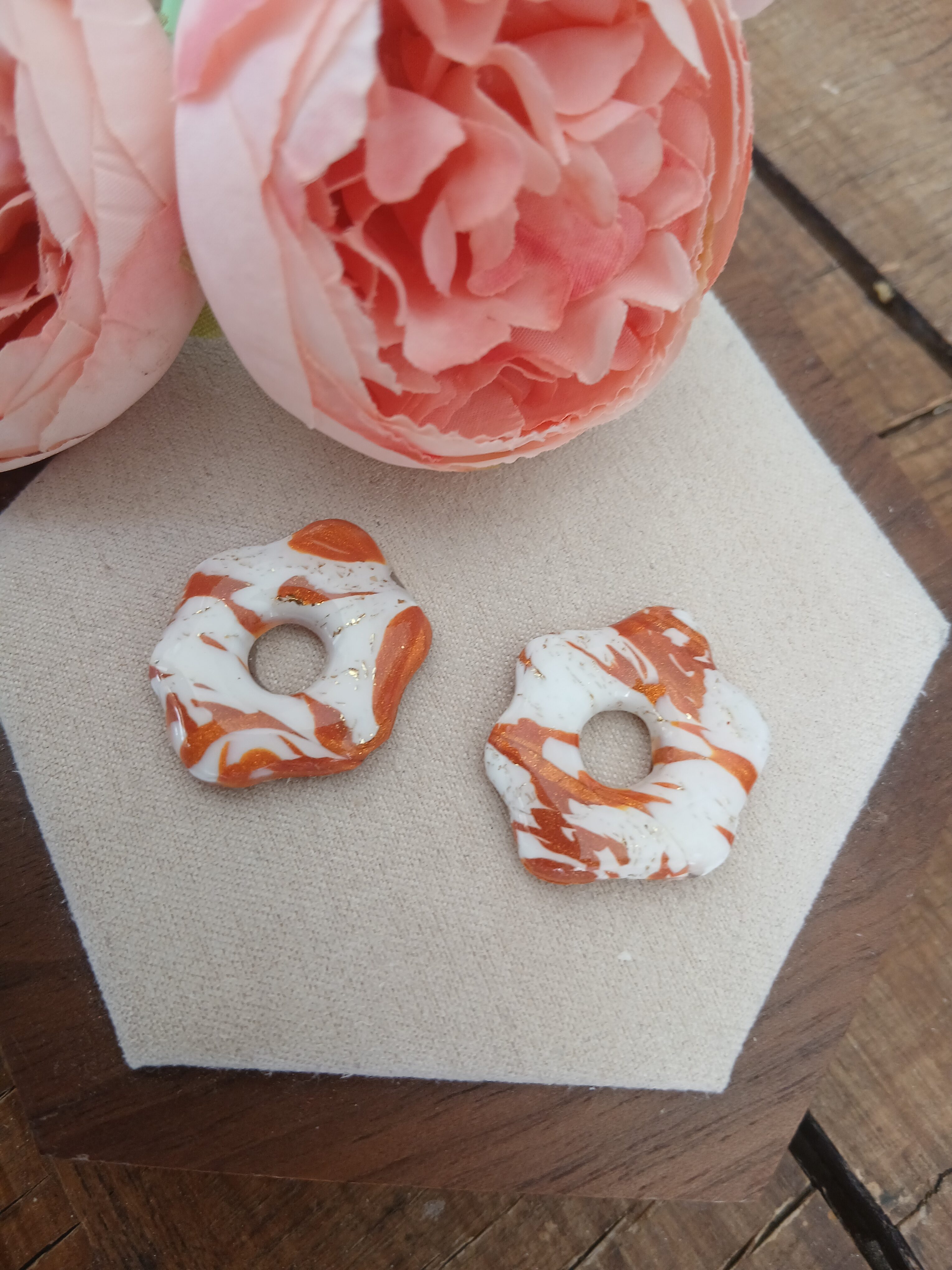 Les Inès — Boucles d’oreilles audacieuses & solaires