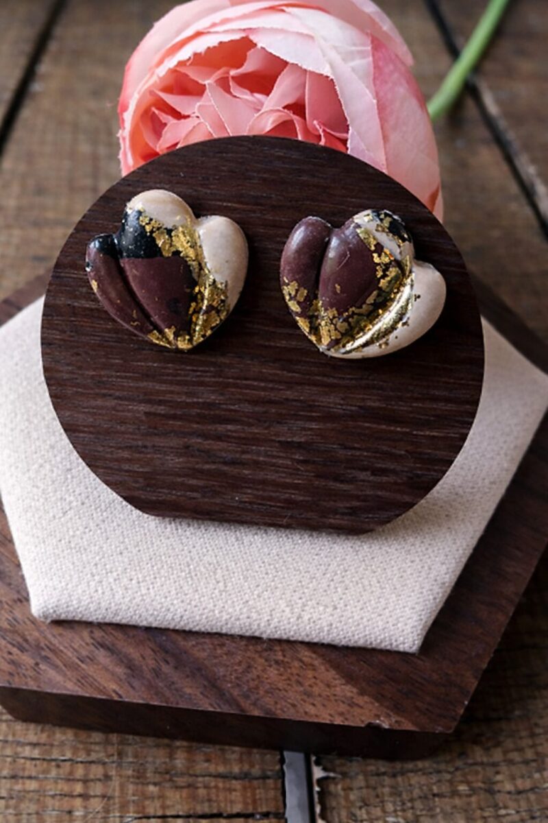 file_00000000ad3071f6825e5d69a0dd6f22 Les Puces— Minimaliste mais grand effet